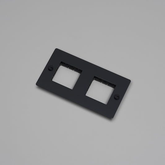 2G WALL PLATE / HORIZONTAL / NO INFILLS / BLACK