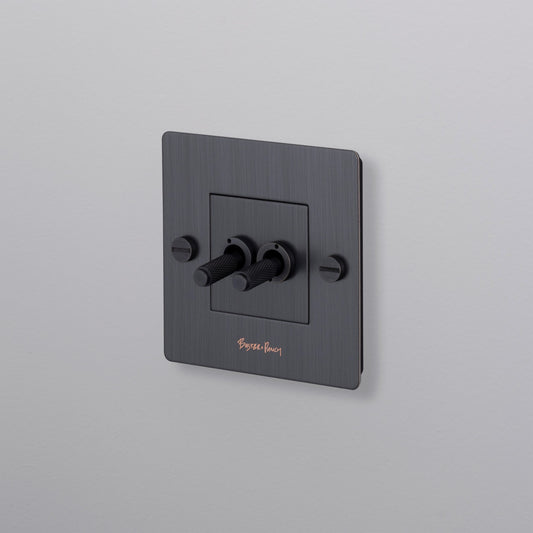 EU 1G DOUBLE TOGGLE SWITCH / SMOKED BRONZE