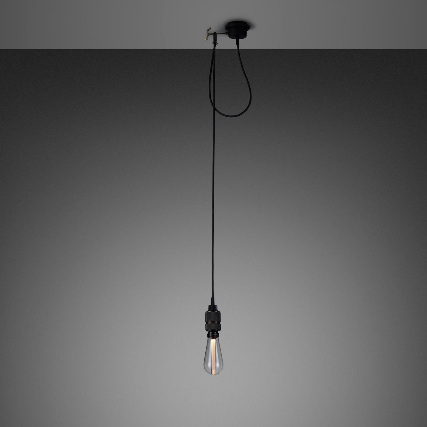 HOOKED 1.0 / NUDE / GERÄUCHERTE BRONZE / 2M
