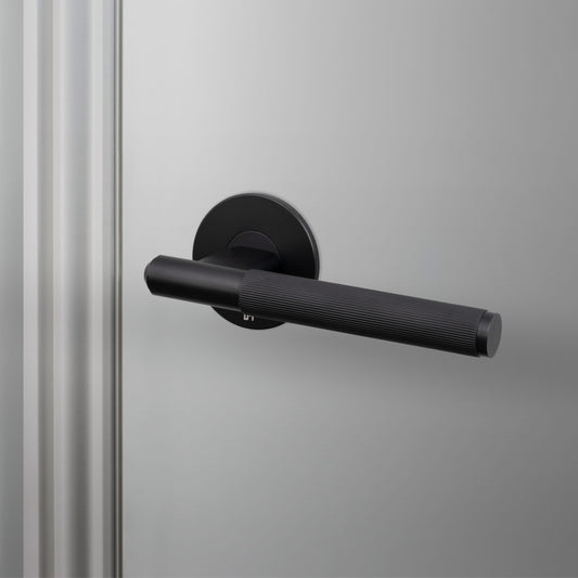 FIXED DOOR HANDLE / SINGLE-SIDED / LINEAR / WELDERS BLACK