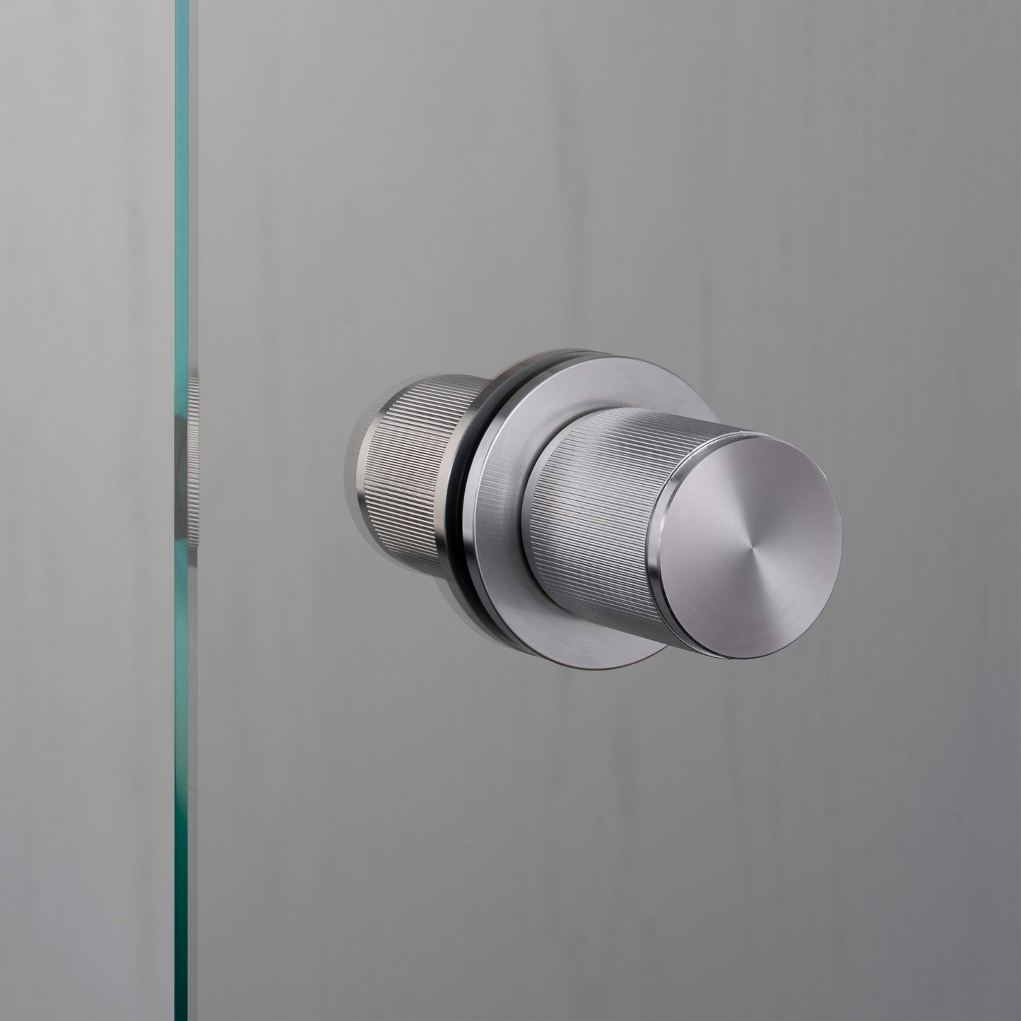 FIXED DOOR KNOB / DOUBLE-SIDED / LINEAR / STEEL