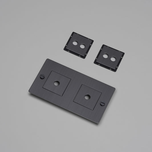 2G WANDTELLER / HORIZONTAL / MIT FÜLLUNGEN / GERÄUCHERTE BRONZE