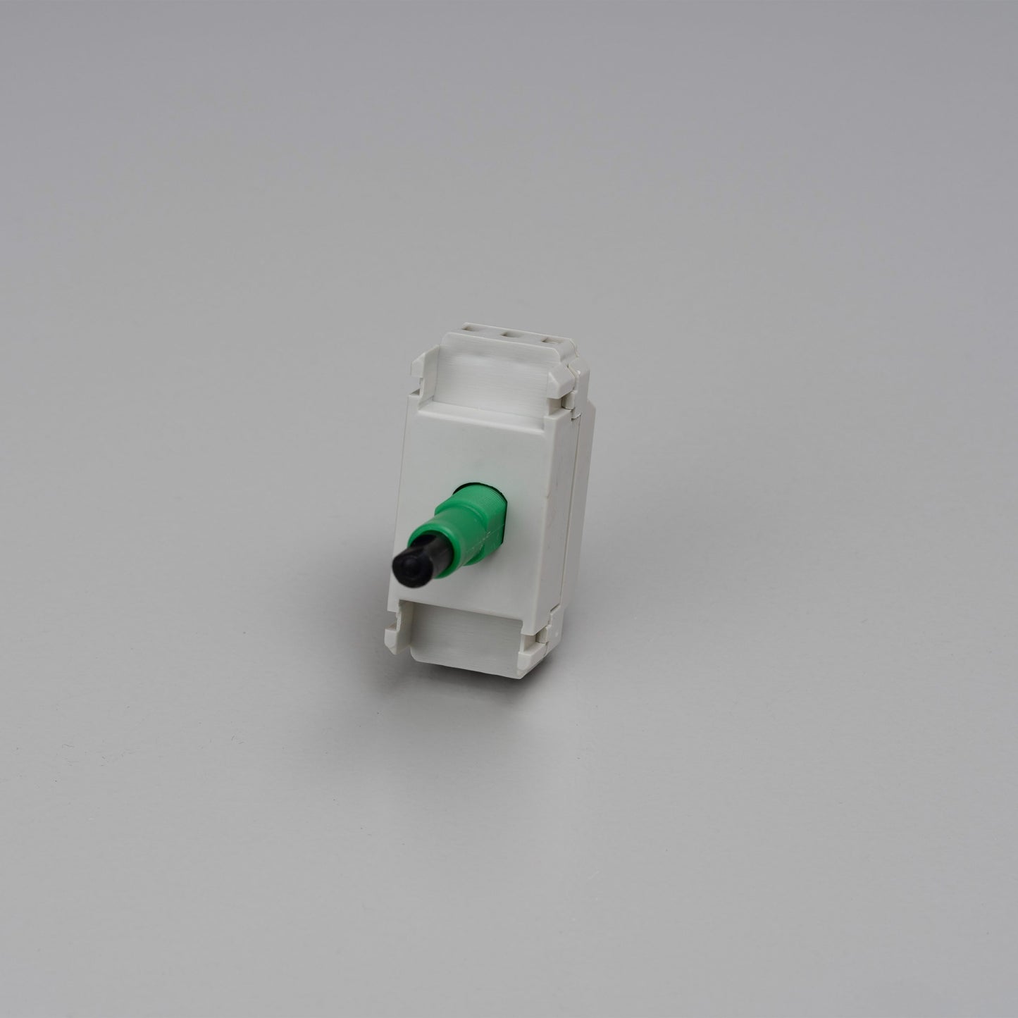 DIMMERMODULE / ZWISCHEN-EIN/AUS-DRUCKSCHALTER (3-WEGE)