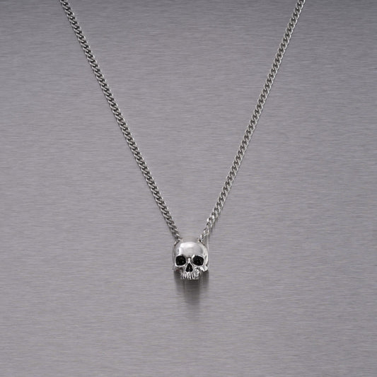 SKULL NECKLACE / TRAVIS BARKER / SILVER